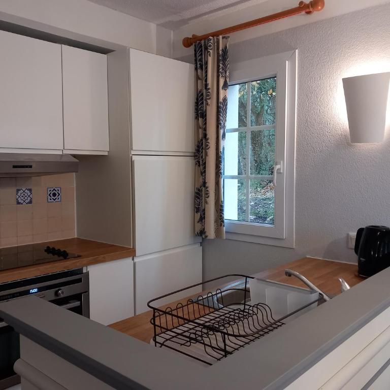 Maison les pieds dans l'eau, piscine et plage à pieds - Three-Bedroom House - 6