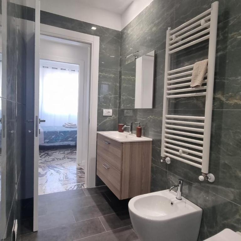 Repubblica Rooms - Double Room with Private External Bathroom - 12