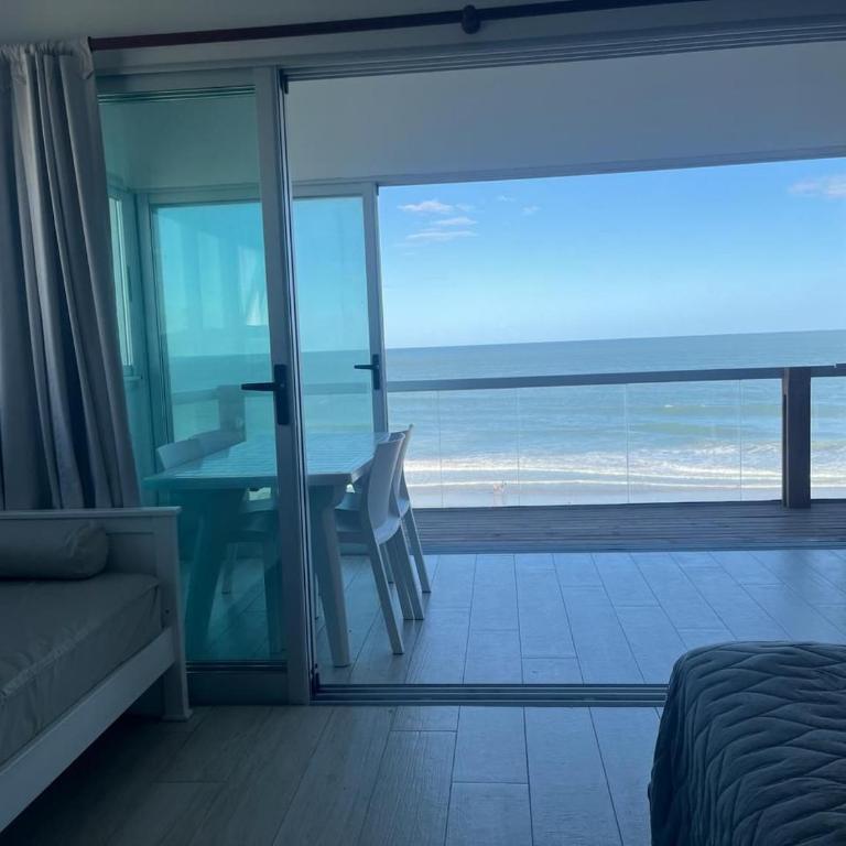 Exclusivo monoambiente frente al mar - Apartamento de 1 dormitorio - 2