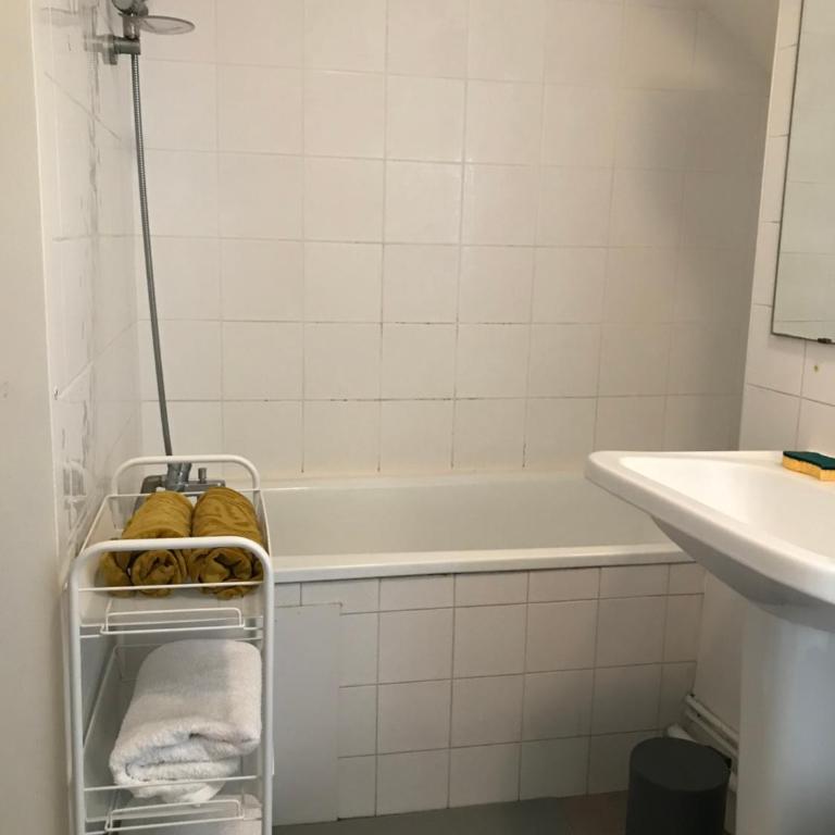 studio de 30 m2 dans le triangle d'or de Bordeaux - Apartamento de 1 dormitorio - 11