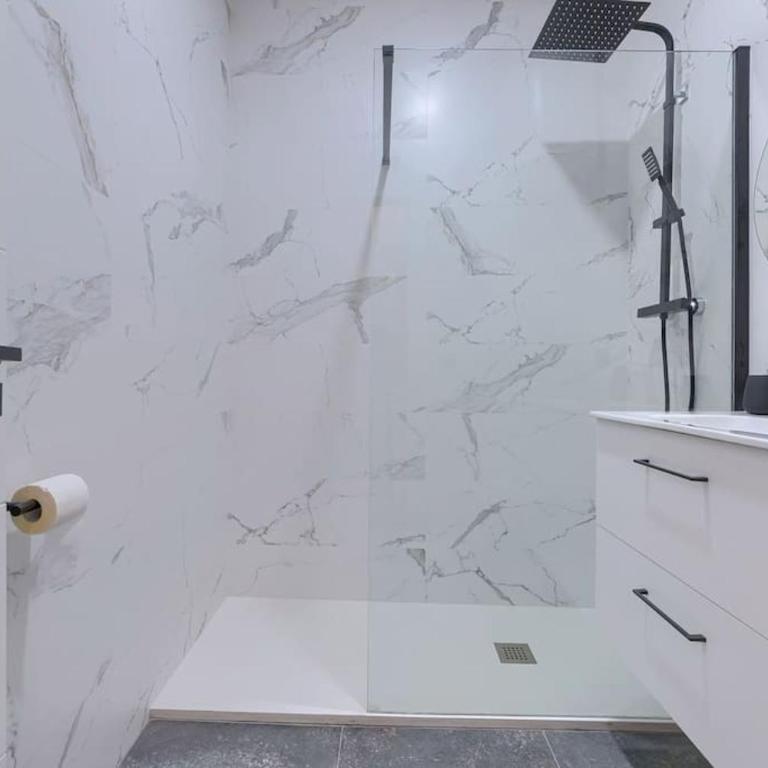 Artekale & Pintxos in Old Town - Two-Bedroom Apartment - 9