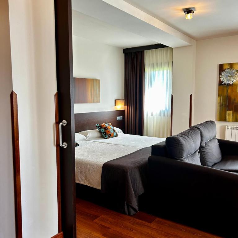 Apartamentos Rurales L'Arquera - Studio with Sofa Bed - 10