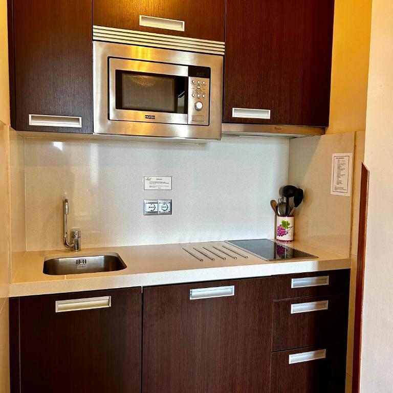 Apartamentos Rurales L'Arquera - Studio with Sofa Bed - 17