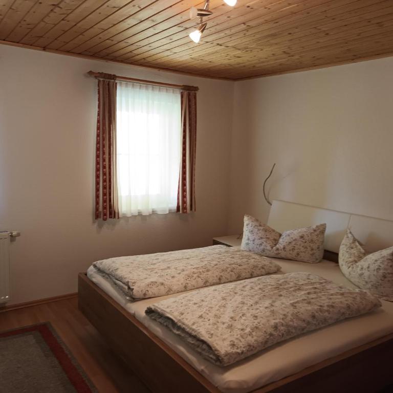 Landhaus Ebner - Apartment mit 2 Schlafzimmern - Nebengebäude - 14
