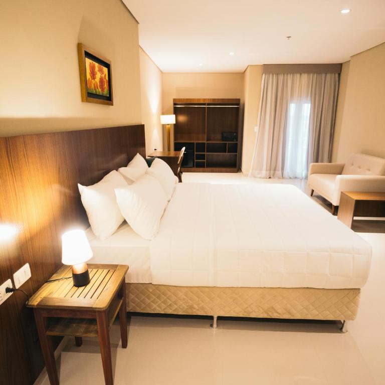 Zielo Hotel - Deluxe Queen Room - 2