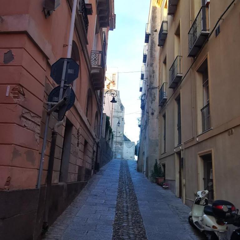 Cagliari Suites Castello - Appartamento con 1 Camera da Letto - 22