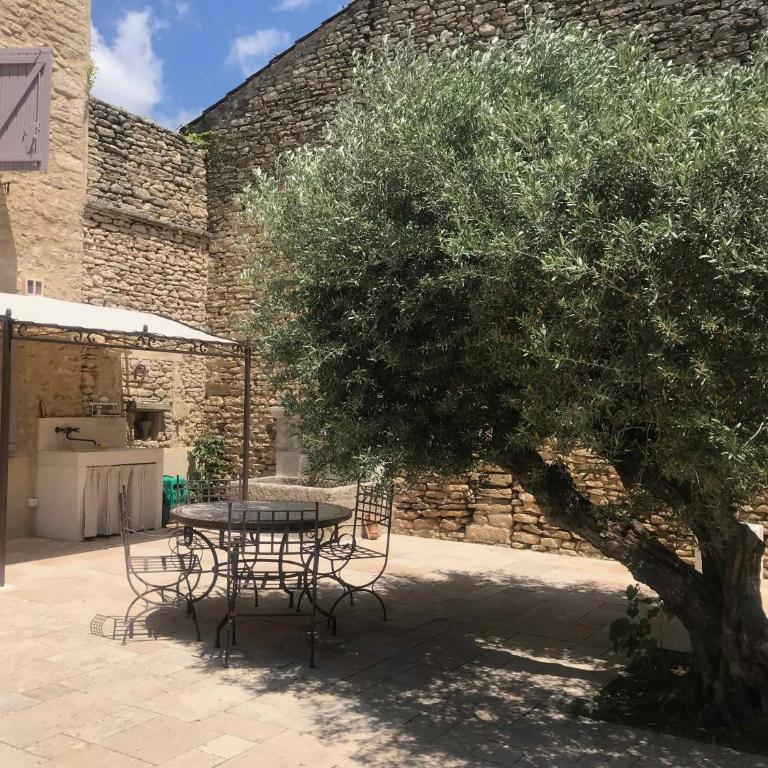 Le Clos de l'Abba Gordes villa 4 étoiles 8 pers avec piscine - Maison 4 Chambres - 2