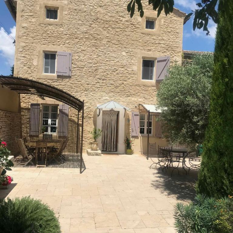 Le Clos de l'Abba Gordes villa 4 étoiles 8 pers avec piscine - Maison 4 Chambres - 6