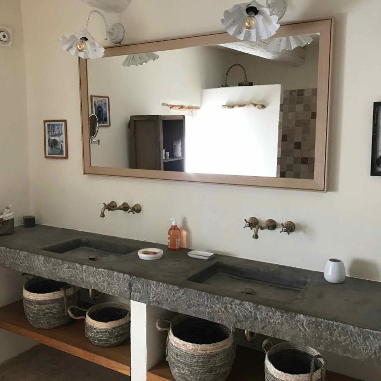 Le Clos de l'Abba Gordes villa 4 étoiles 8 pers avec piscine - Maison 4 Chambres - 33