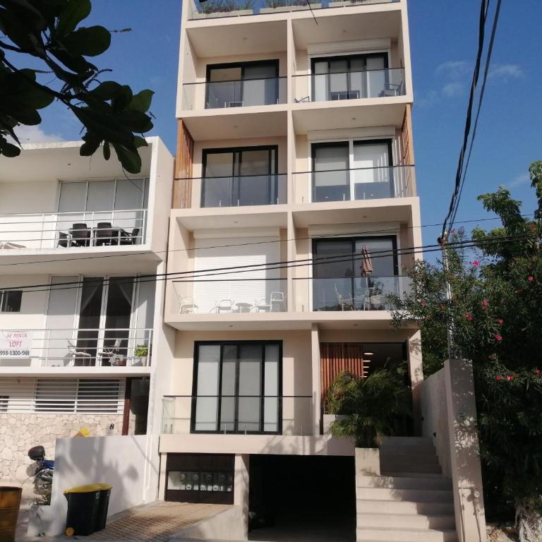 Modern 1 bedroom suite by beach Great location! - One-Bedroom Apartment - 41