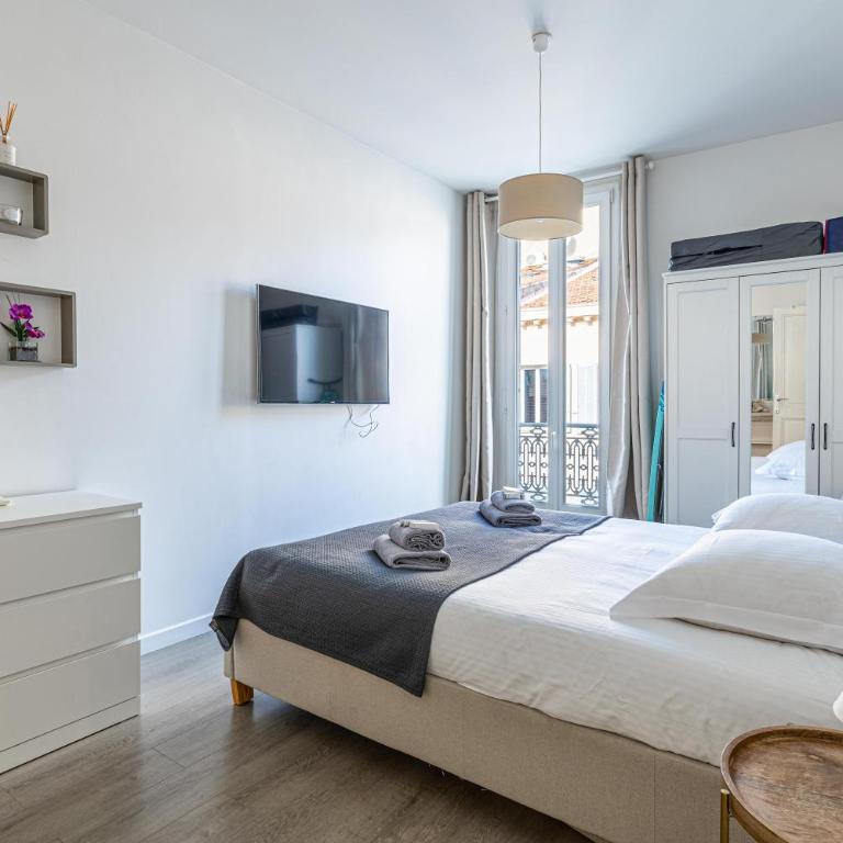 64m2 face Majestic - 50m palais & plages - Appartement 2 Chambres - 10