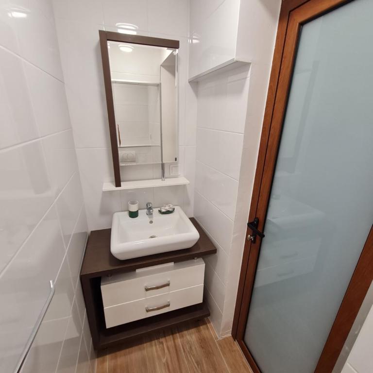 Apartmani Dalex - Apartman sa Pogledom na More - 4