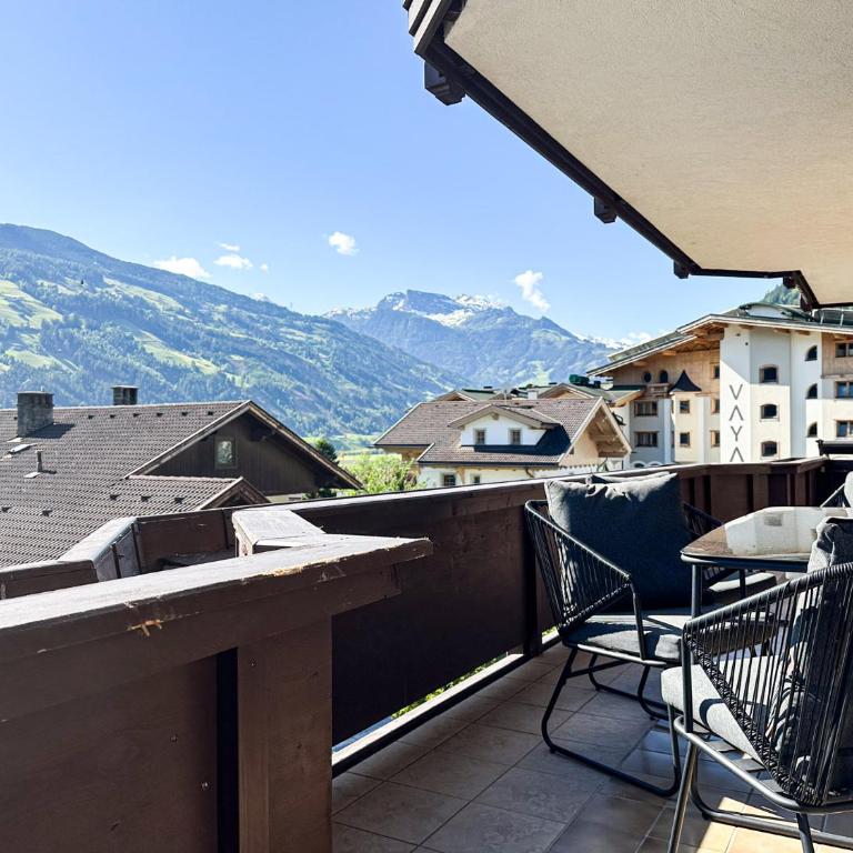 Zillertal Center Apartment Villa - Three-Bedroom Apartment - 47