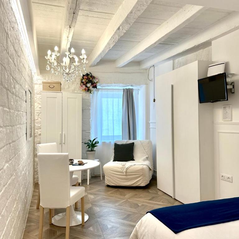 L ESSENZIALE a Trieste - Appartamento con 1 Camera da Letto - 8