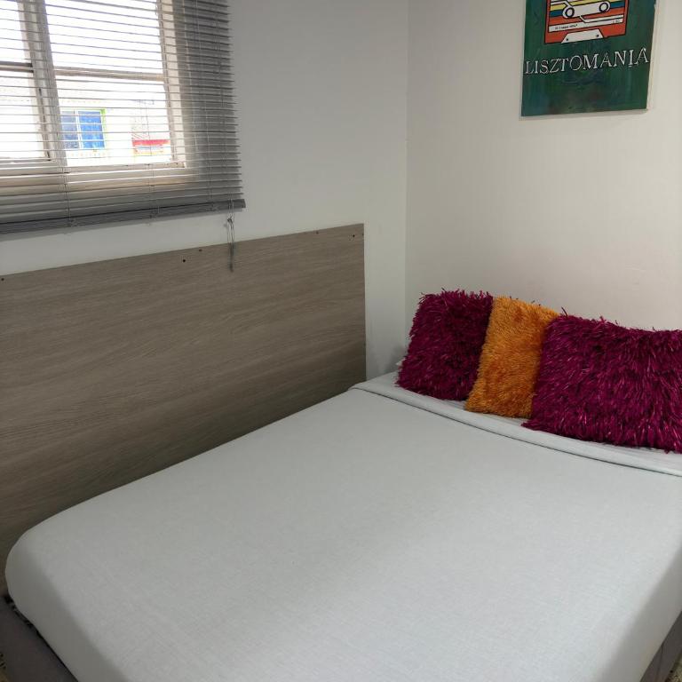 ZIVÁ HOSTAL - Habitación Doble - 4