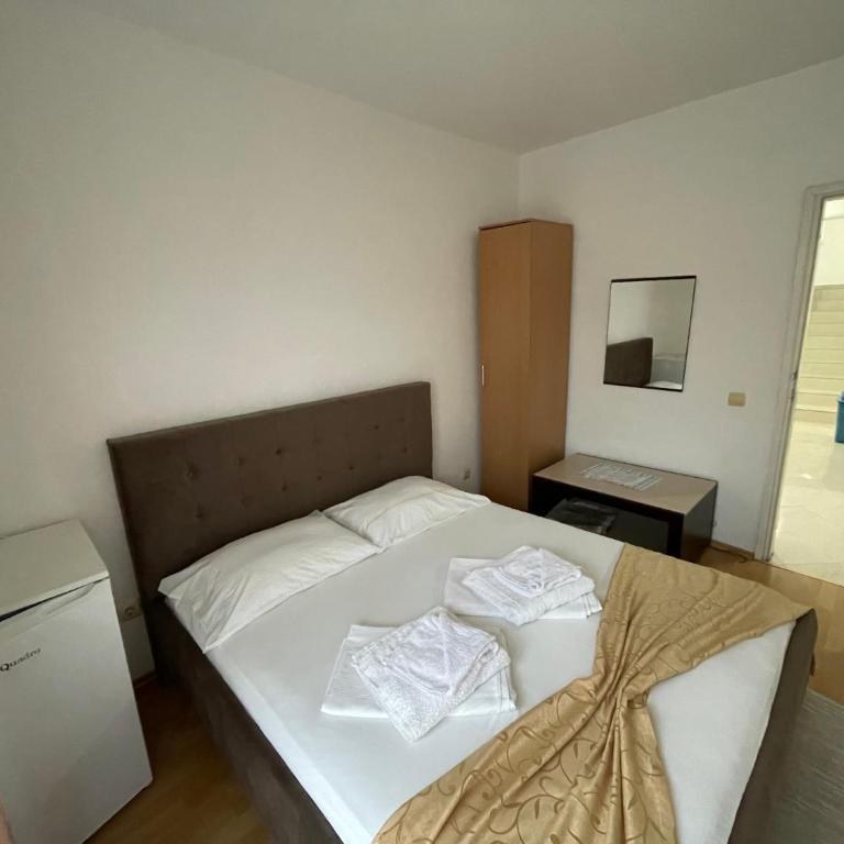 Molla Apartments - Dvokrevetna Soba sa Bračnim Krevetom i Balkonom - 5