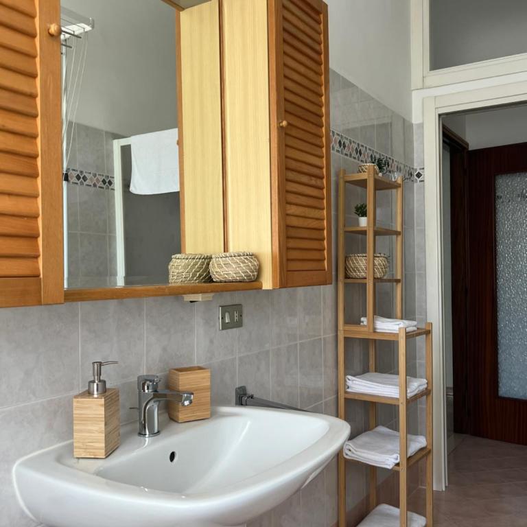 Casa Margherita (Alba) - Appartamento Standard con 2 Camere da Letto - 24