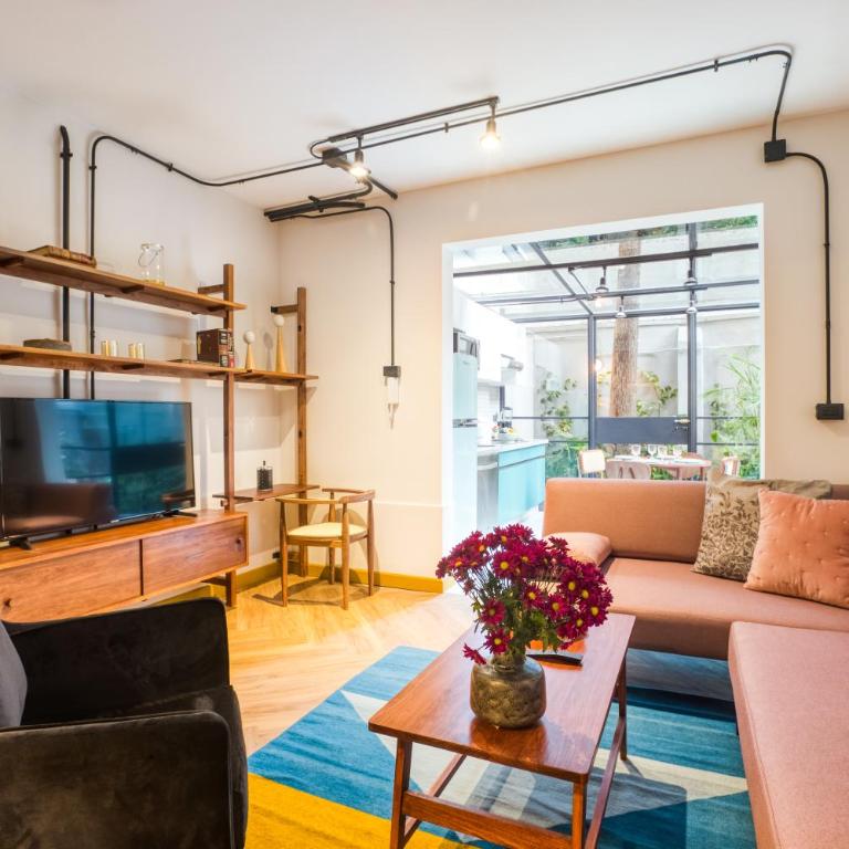 Casa Miravalle - Two-Bedroom Apartment - 11