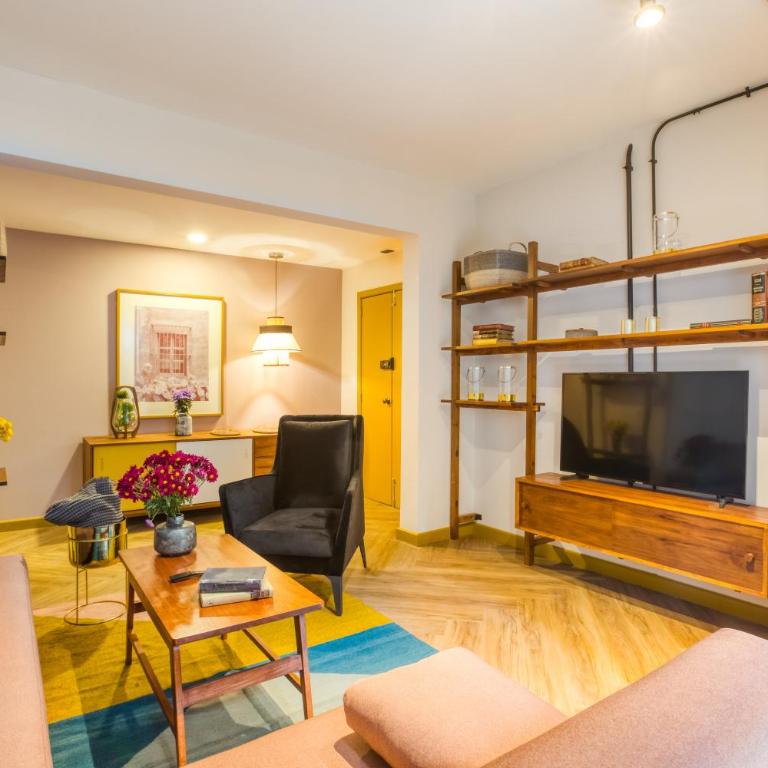 Casa Miravalle - Two-Bedroom Apartment - 12