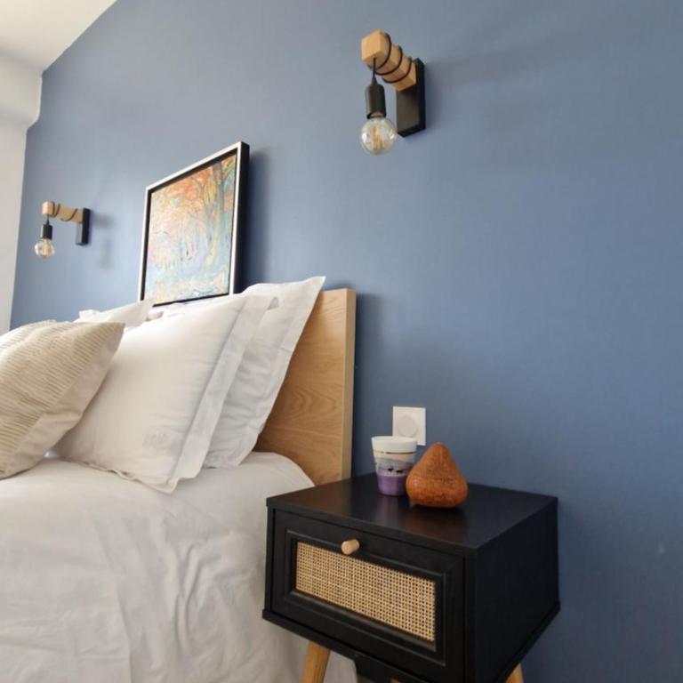 Lac Plage et Ville 95 m2 a 100m du lac, 3 chambres, parking - Three-Bedroom Apartment - 12