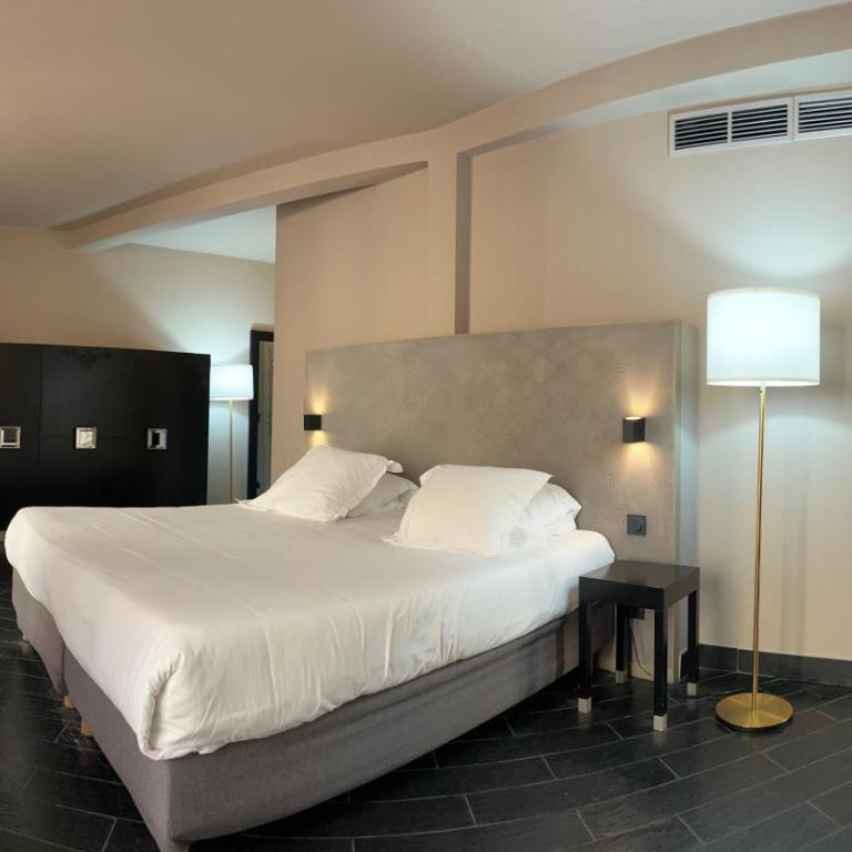Hotel POZZO DI BORGO - Chambre Familiale - 1