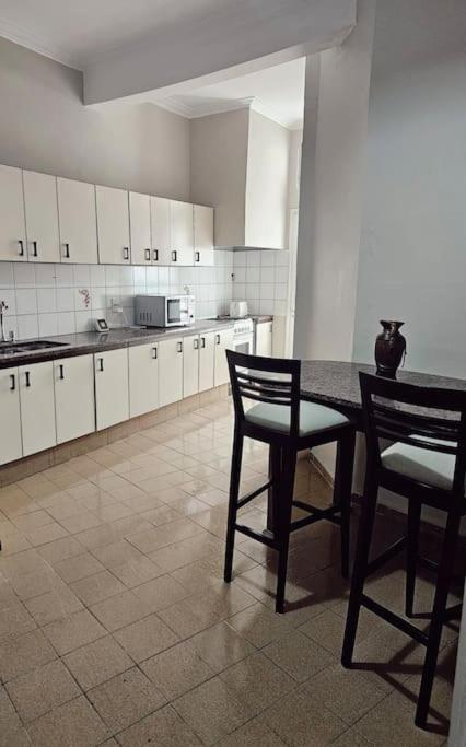 Amplia casa ubicada en el centro 2Pax - By Inside - One-Bedroom House - 22