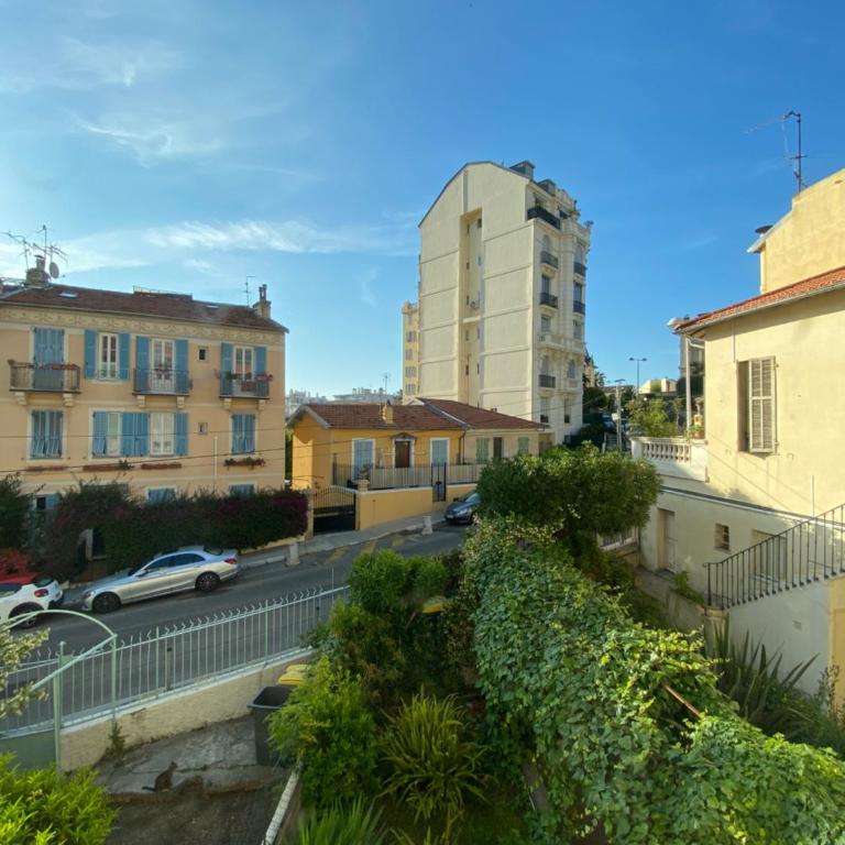 Cozy Apartment Nice Valrose - Appartamento con 1 Camera da Letto - 8