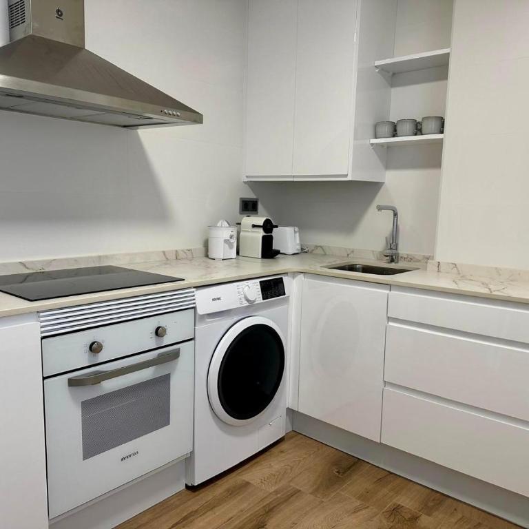SUITE PLAYA GIJON CENTRO II, a estrenar, 4 huéspedes VUT-5248-AS - Apartamento de 2 dormitorios - 11