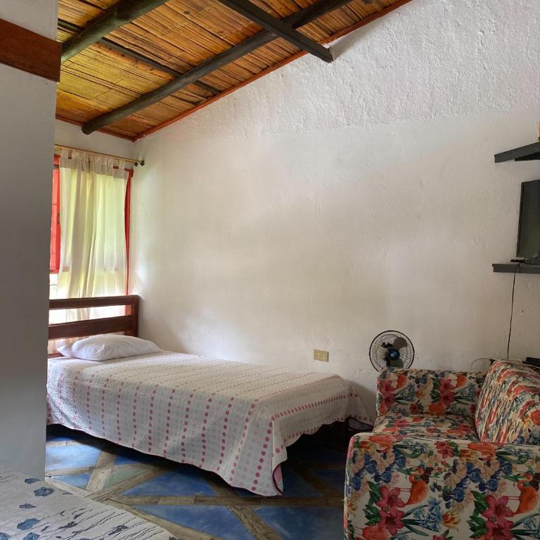 Finca hotel tierra grata - Habitación Triple con baño - 5