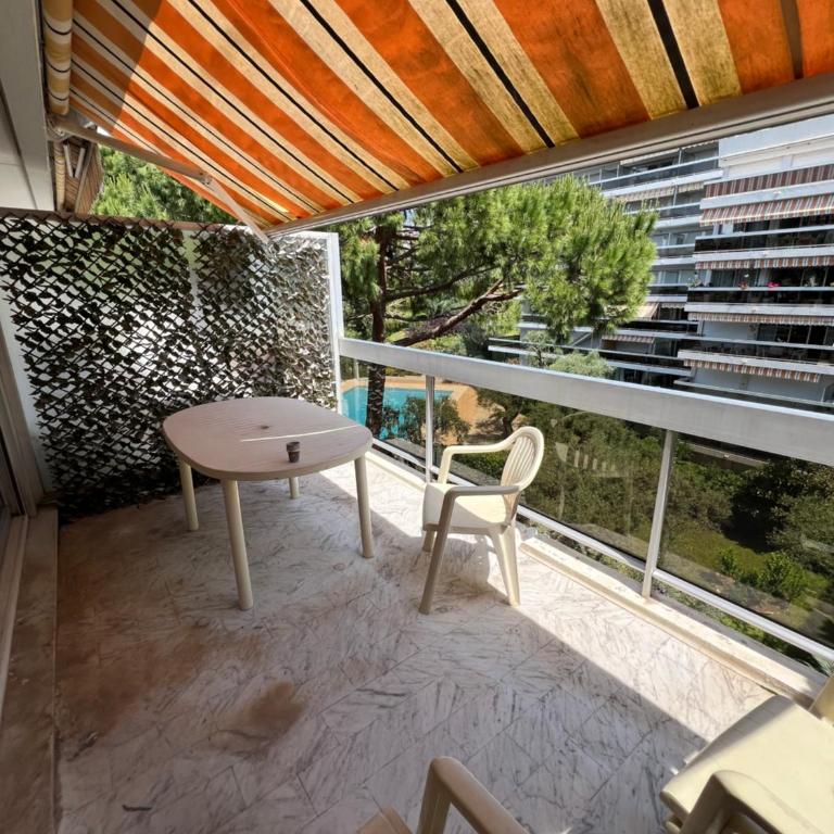 Beautiful studio in Juan Les Pins - Appartement 1 Chambre - 22