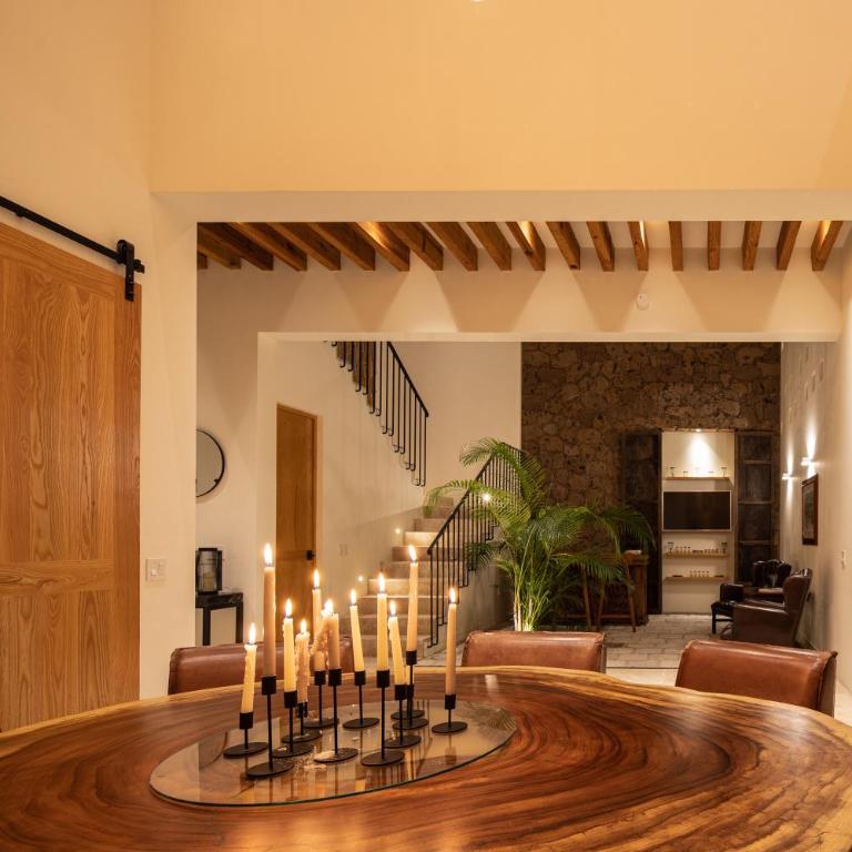 HOLT Parque Juarez Privada Stunning 5BR Villa - Vacation Home - 69