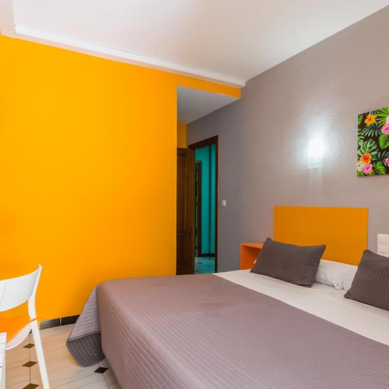 Hostal Tropical - Habitación Doble - 1 o 2 camas - 21