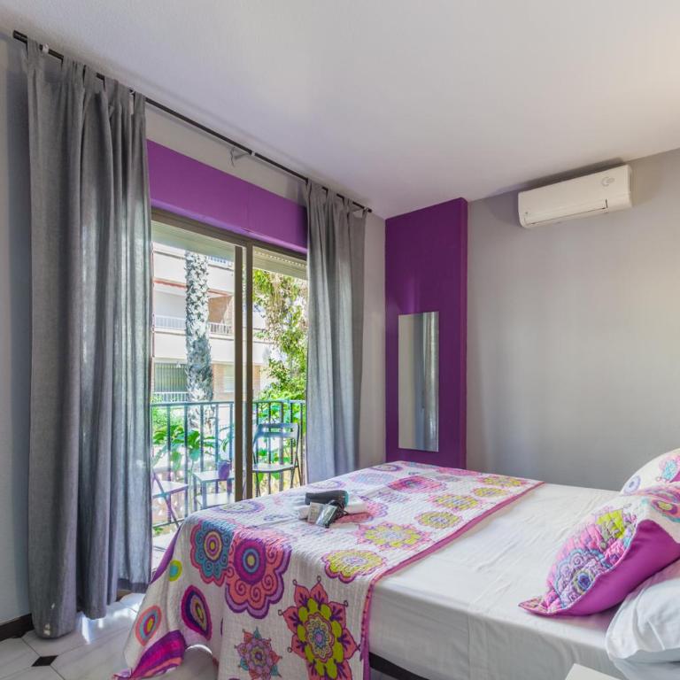Hostal Tropical - Habitación Doble Deluxe con balcón - 2