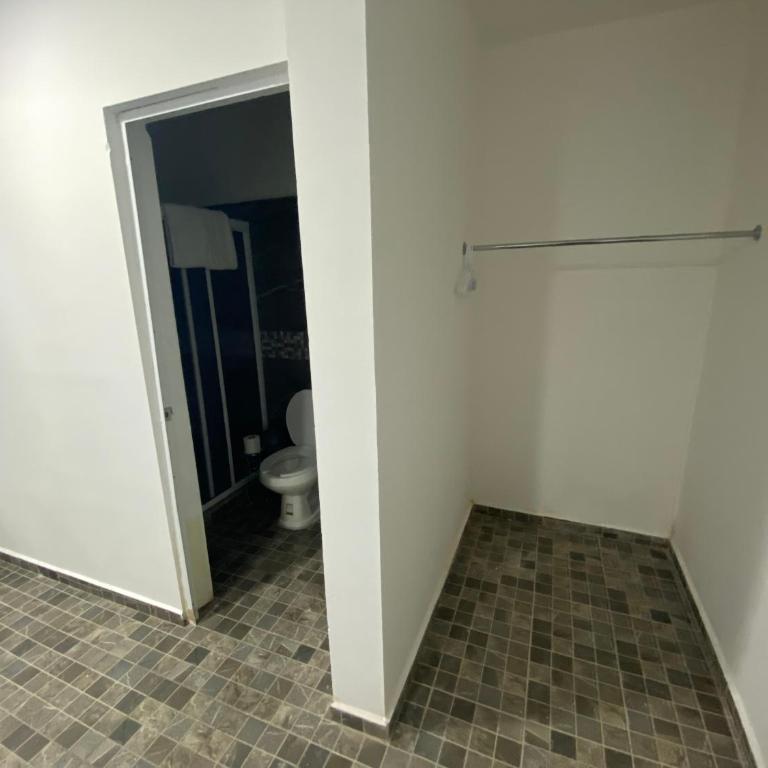 Blue Inn Hotel & Suites - Family Suite - 1