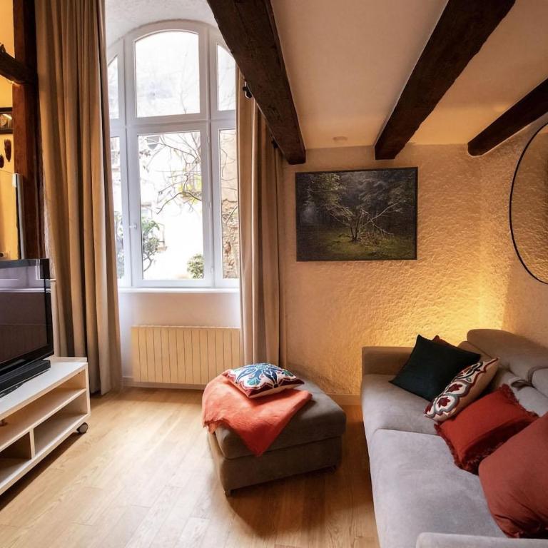 La Petite Cour - Atypique, calme et cozy - Apartment - 3