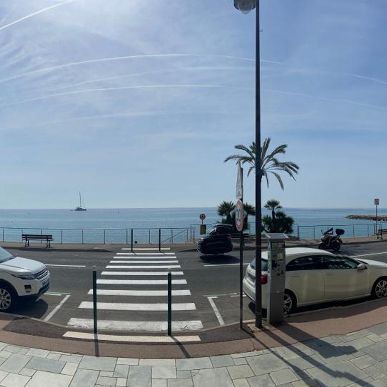 Studio front mer, Résidence piscine (privée) - Appartement avec Vue et Balcon - 17