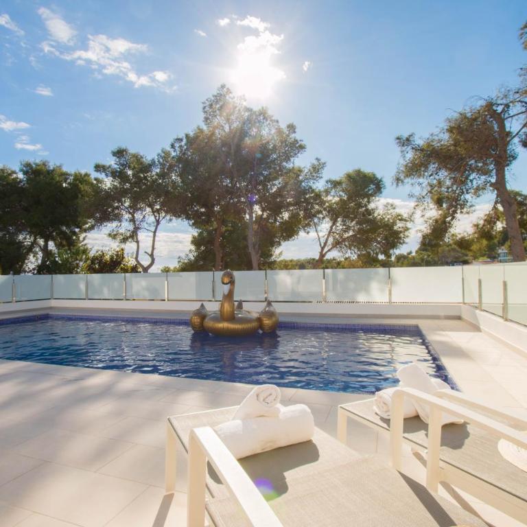 Villa Mirlo Blanco by Abahana Villas - Villa - 3