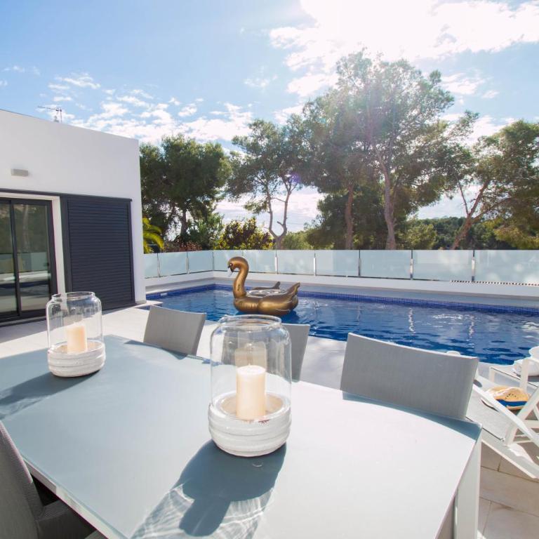 Villa Mirlo Blanco by Abahana Villas - Villa - 7