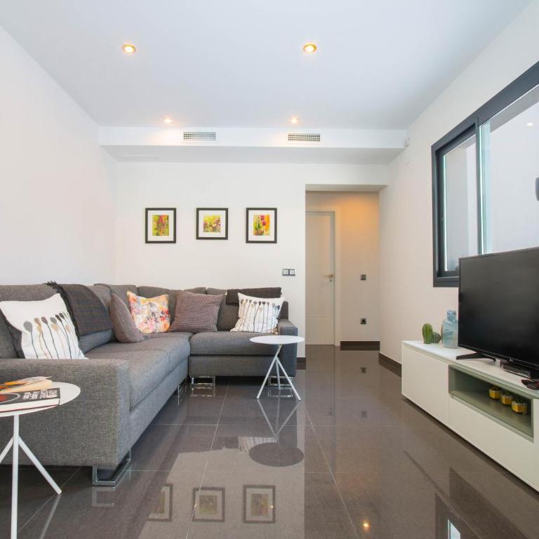 Villa Mirlo Blanco by Abahana Villas - Villa - 11