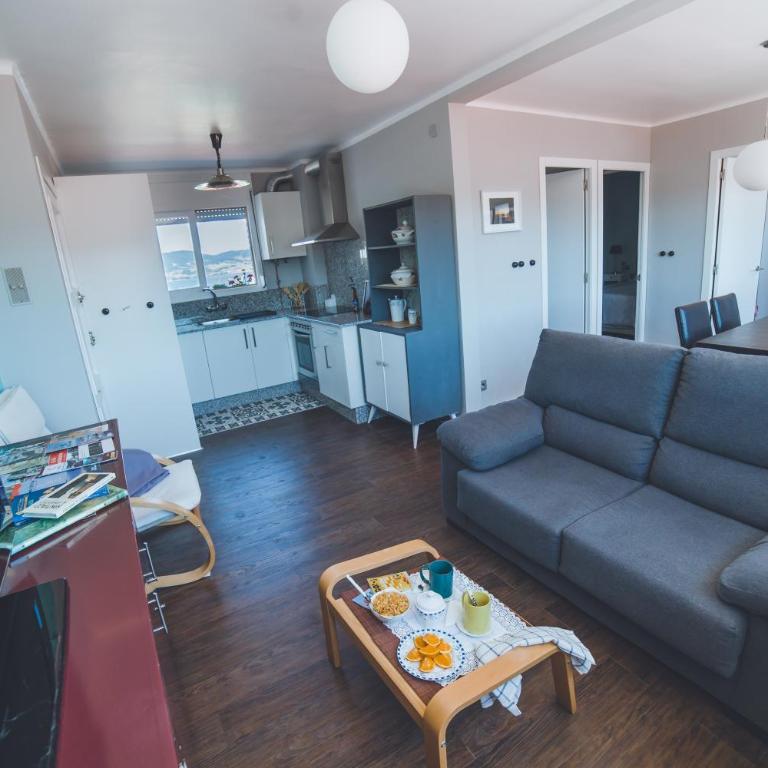 Ático con vistas entre centro y playa - Two-Bedroom Apartment - 2