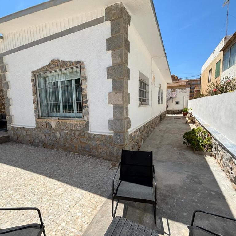CHALET A 5 METROS DEL MAR.Wifi gratis - Three-Bedroom Apartment - 14