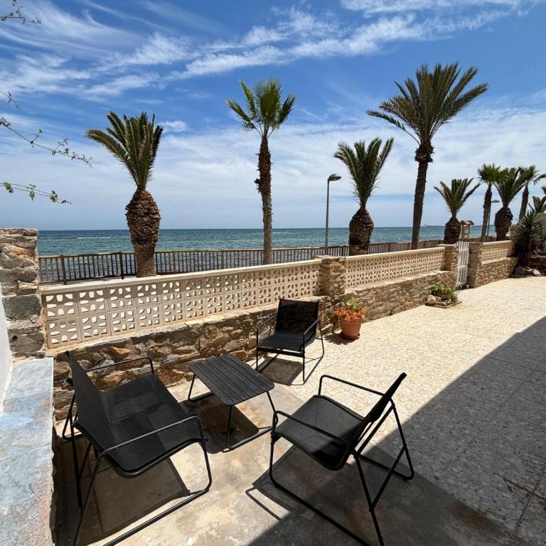 CHALET A 5 METROS DEL MAR.Wifi gratis - Three-Bedroom Apartment - 4