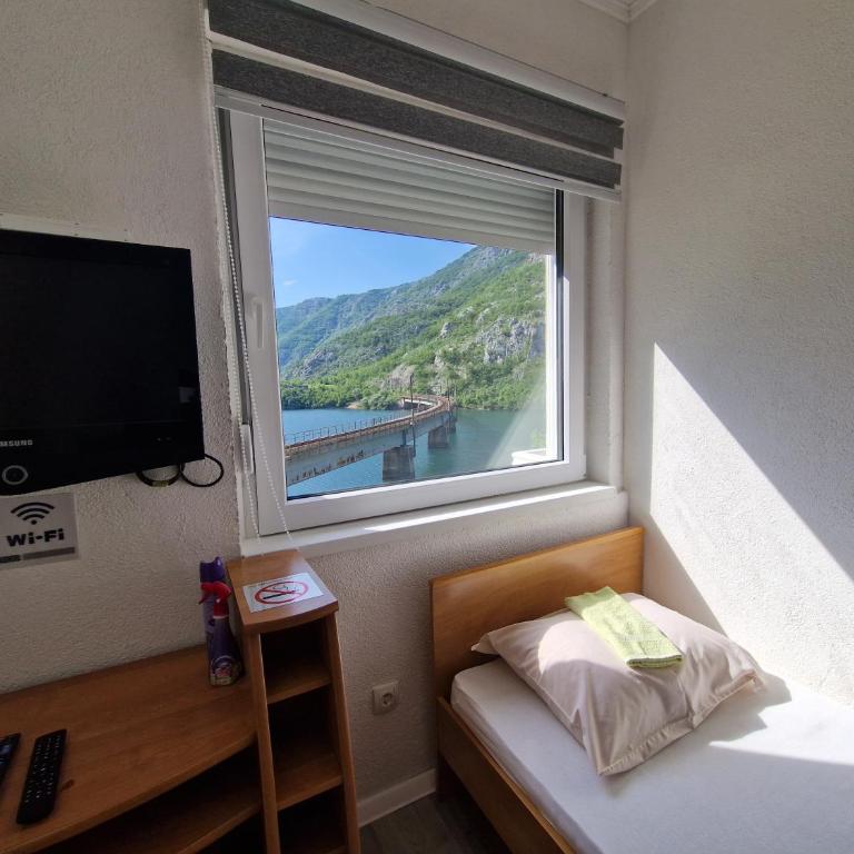 Visit Dreznica - Canyon Retreat - Budget Single Room - 7