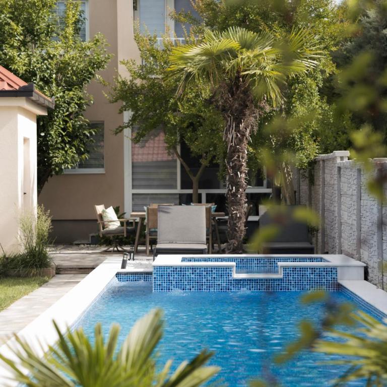 Villa Bura - Three-Bedroom Villa - 8