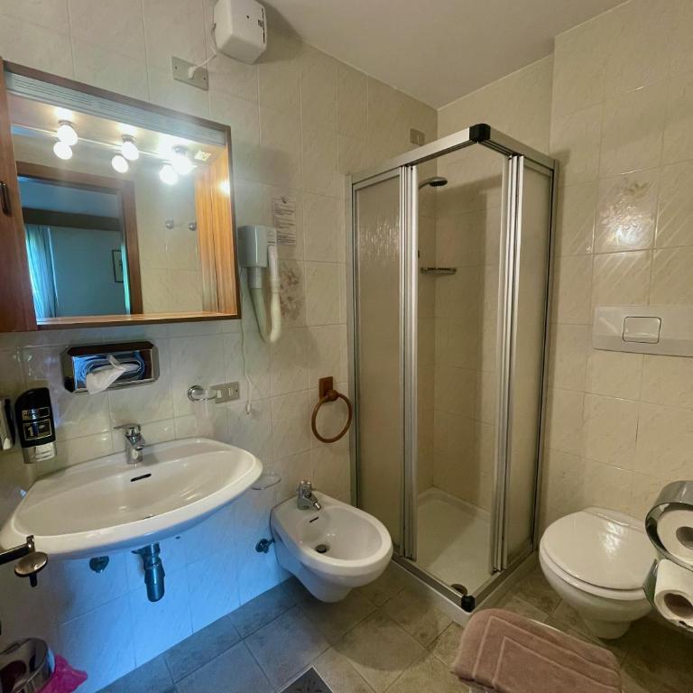 Hotel Biancaneve - Chambre Triple avec Balcon - 3
