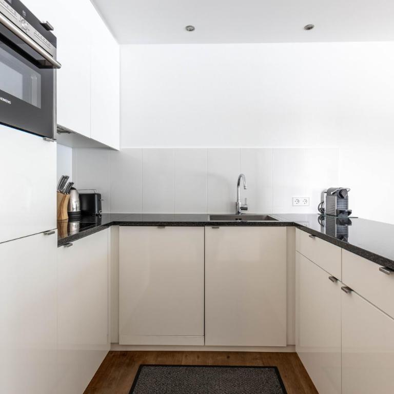 Bellevue Residences - Luxurious Lakeside Apartments - Apartment mit 2 Schlafzimmern und Dusche - 24