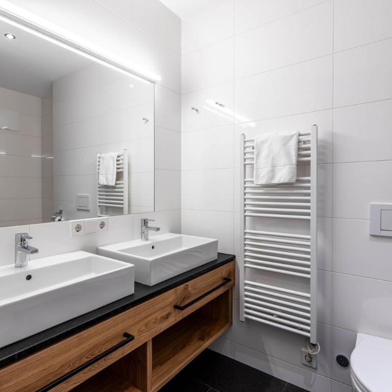 Bellevue Residences - Luxurious Lakeside Apartments - Apartment mit 2 Schlafzimmern und Dusche - 21