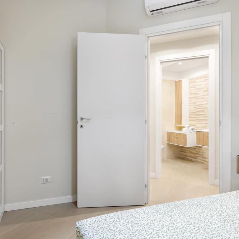 Maison169 - Appartamento Deluxe con 2 Camere da Letto e Balcone - 12