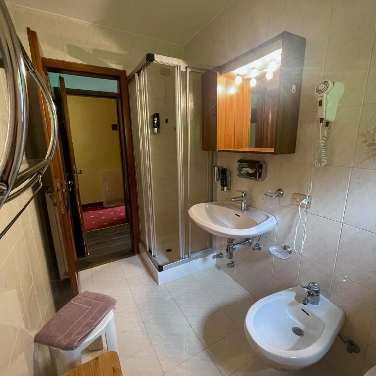 Hotel Biancaneve - Chambre Quadruple avec Balcon - 2