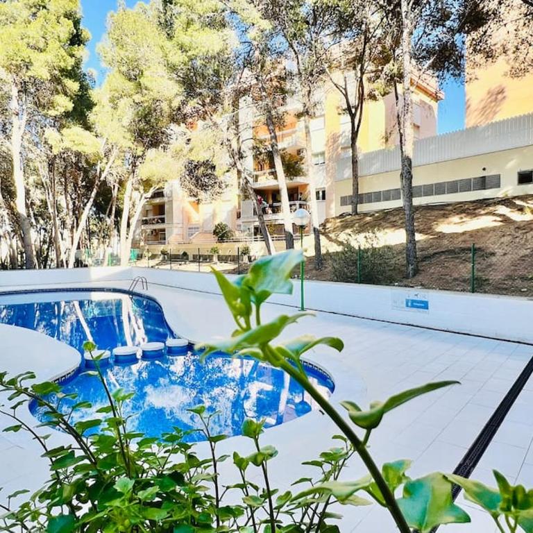 Apartamento con parking la Pineda Costa Dorada - Two-Bedroom Apartment - 10